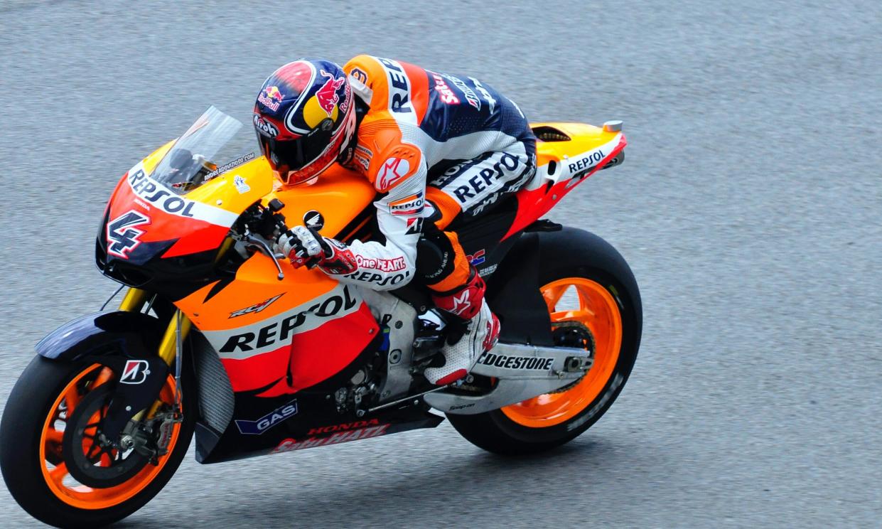 موتورسوار MotoGP با دوچرخه