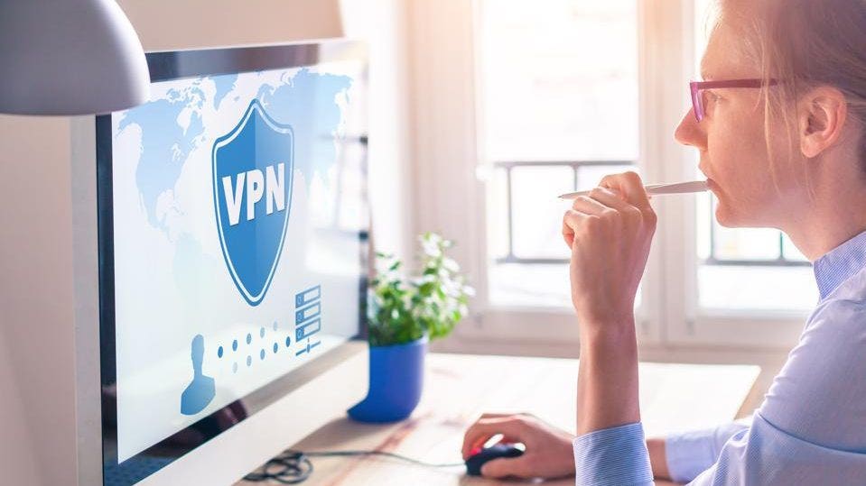 NordVPN در مقابل ExpressVPN (مقایسه 2023) – Forbes Advisor Canada